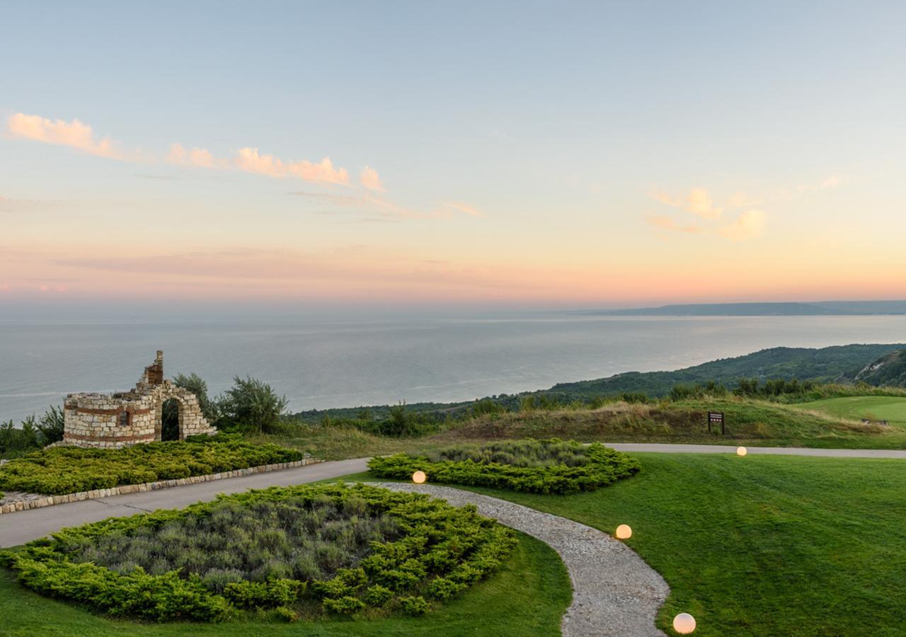 Club Residence At Blacksearama Golf Balchik Eksteriør billede